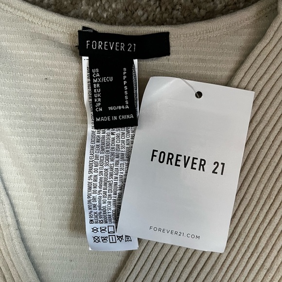 Forever 21 Beige Ribbed Surplice Crop Top - Picture 5 of 5